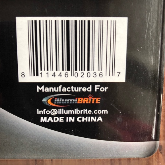 NEW IllumiBrite Aluminum LED Flashlight 1000 Lumen - Picture 8 of 13